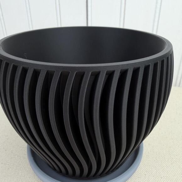 The Oblique Planter, Indoor Flower Pot, Tabletop Planter, Ribbed Wavy Pattern - Picture 4 of 9